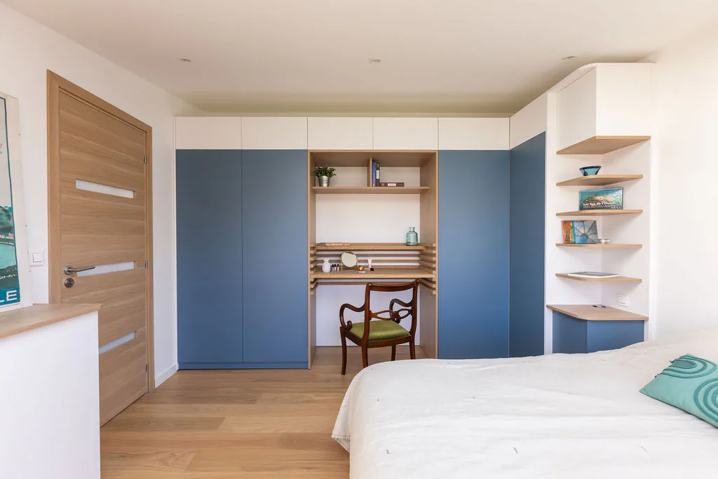 Aménagement et mobilier sur mesure d’une maison individuelle – Thoiry — vue 3
