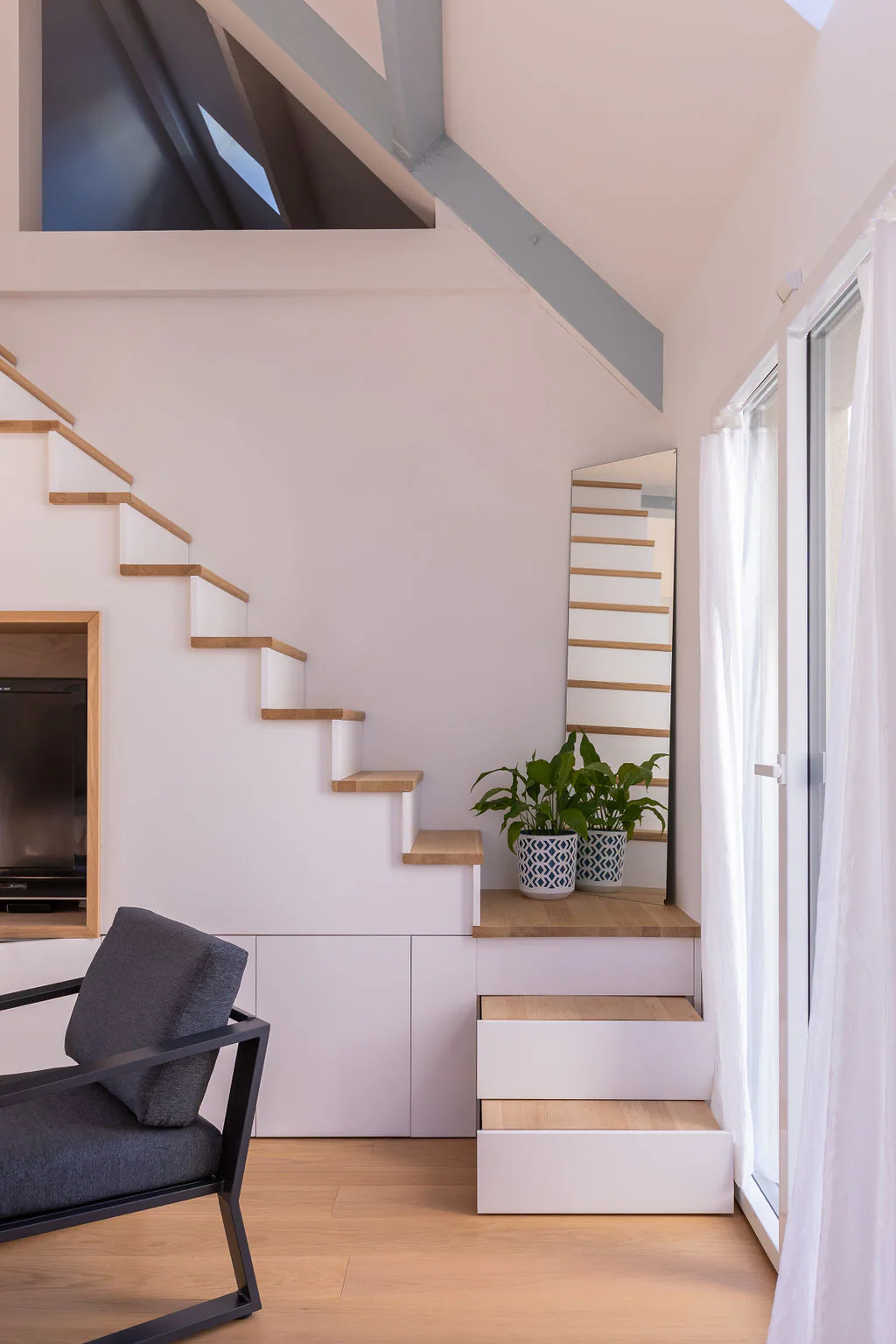 Aménagement et mobilier sur mesure d’une maison individuelle – Thoiry — vue 34
